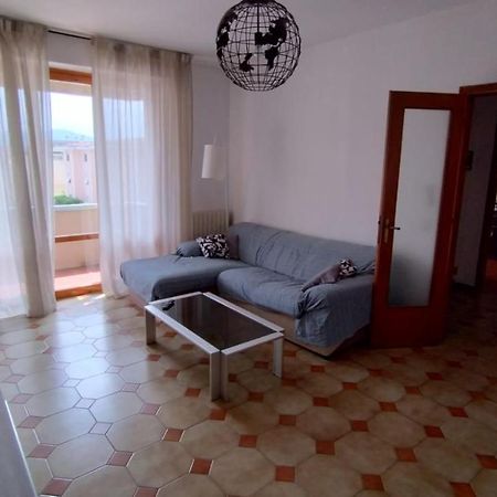 La Casa Dei Viaggiatori - Viareggio - Posto Auto Gratuito Appartement Buitenkant foto