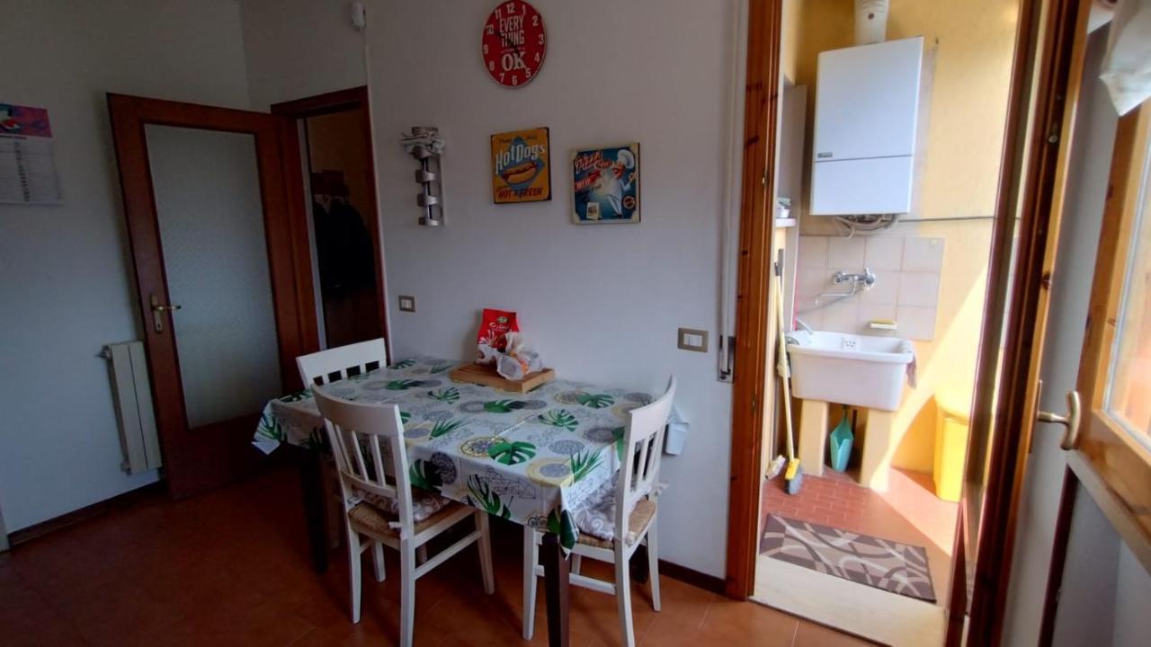 La Casa Dei Viaggiatori - Viareggio - Posto Auto Gratuito Appartement Buitenkant foto